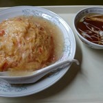 大陸飯店 - 天津飯とスープ