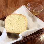 Ponte Ricco - ランチセットの自家製パン