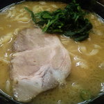 神田家 - 醤油らーめん（大盛）　アップ