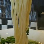 麺や 彩～iro～ - パツパツした、美味しい低加水ストレート麺