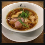 醤油らぁ麺 1000円