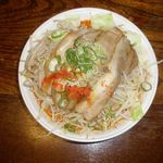 らーめんでぽっと - からし夜だけしょうゆ 辛さレベル３＋野菜マシマシ