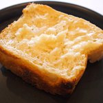 ラ・リューン - ランチコース 6480円 のパン