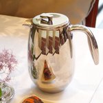 ラ・リューン - ランチコース 6480円 のスペシャルティコーヒーのポット