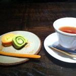 野趣家 - にんじんと青菜のロールケーキ