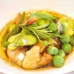 ラ・リューン - ランチコース 6480円 のオマール海老のブイヨンとスナップエンドウ ハーブの香り