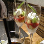 レストラン メルキュール - ﾒﾛﾝﾊﾟﾌｪ　美味しいｸﾗﾝﾌﾞﾙ入り