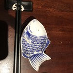 発酵料理屋 にっぽんのひとさら - 是友先生のデザインお皿。横でごめんんさい。