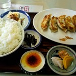 Fujii Chi Shokudou - 餃子定食¥580