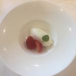 旧軽井沢ホテル音羽ノ森 - ヨーグルトムースのデザート♡