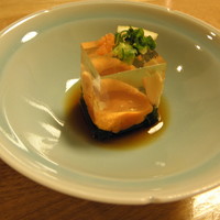 伊勢鮨 - ホタテとウニとわかめの出汁寄せ