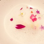 ラ・ボンヌターブル - 