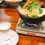 うどん蔵 ふじたや - 米沢牛モツ鍋 ＆ 日本酒（十四代 龍の落とし子）