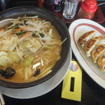 幸楽苑 - 料理写真:ギョーザ登場！(2017.5.14)