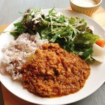 Kissa&Dining 山ノ舎 - たっぷり野菜の五穀米カレー