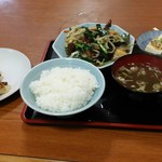 中華料理　太閤 - ニラレバ定食。