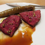 ラ・トラース - 5】金井畜産のまほろば赤牛に山椒 香りごぼうカット(2017/6月夜)