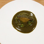 ラ・トラース - 4】徳島の鮑 肝ソース 下層にキタアカリと青海苔のピューレ(2017/6月夜)