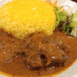 SPICY CURRY 魯珈 - 限定カレー 骨付きラムの辛口スープカレーのライス大盛