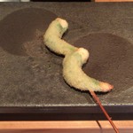 串揚げ 依知川 - 妙高ゆき海老のしそ巻き