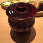 串揚げ 依知川 - 紀州南高梅が入った壺