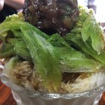 あんこ椿 - ドリンク写真:宇治金時。抹茶を点てて作るカキ氷、手づくり