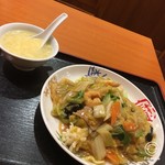 南国亭 - あんかけ五目焼きそばランチ