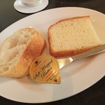 COLK  - ランチに付くパン