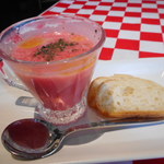 ラ フルール ド スリジエ -  じゃがいもとビーツのスープ（お通し）　380円