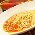 プリモピアット - 2017年5月　ポモドーロ・ペペロンチーノ【918円】無言でテーブルの端に置いていきました(´Д｀)