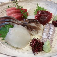 魚屋 小次朗 - 刺身盛り合わせ