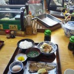 炉ばた焼　呑喜 - 料理と店内