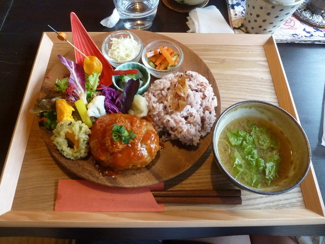 カフェ 七色の風 なないろのかぜ 読谷村 カフェ 食べログ