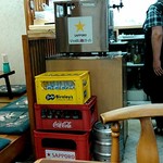 大松園 - 店内、女将さんの定位置