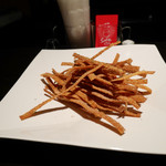 Ma-No - 2016/12/14  やみつきおつまみ、揚げパスタ 680円