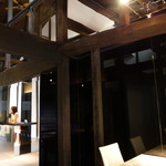 毎日昼夜２組という。