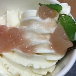 セスト - 【2017.6】桃のソフトクリーム