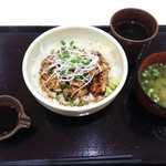 鮪市場 - 照り焼き炙り丼（白飯）