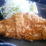 遊 食 酒 空間 カズサ - これから衣が剥がれます。