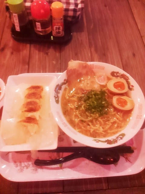 閉店 下町ラーメン わんたーれん 沖縄市 ラーメン 食べログ
