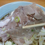 新発田ラーメン 蔦家 - でっかいチャーシュー