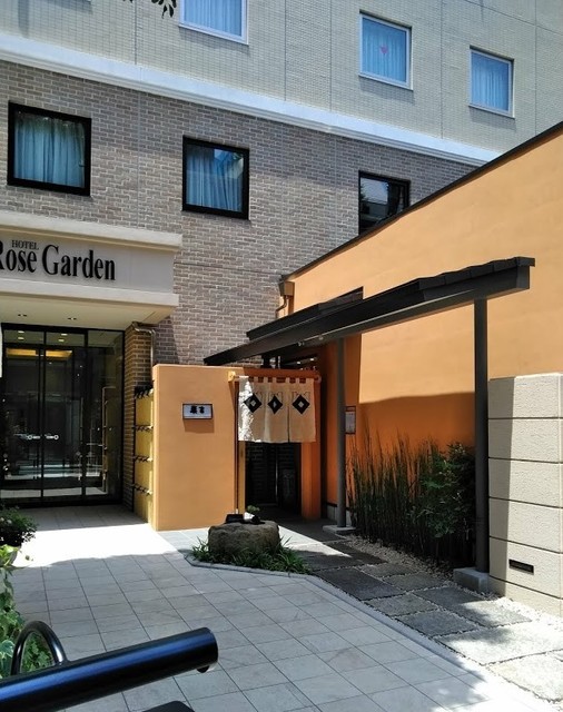 日本料理 栗吉 - [外観] お店 玄関付近 全景w ②