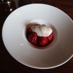 横浜うかい亭 - あまおう苺のショーフロワ