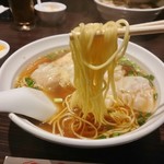 菜香苑 - ワンタン麺