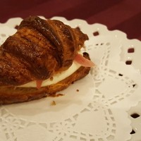 ル・グルニエ - クリームチーズと生ハムのクロワッサン