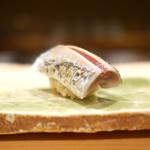 東麻布 天本 - 入梅鰯