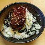 まる宮商店 - 豚なんこつ丼！