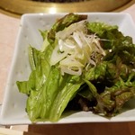 焼肉 銀座コバウ - サラダ