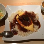 Kicchinkafeyurishisu - ランチ限定10食の牛タンオムライス