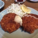 チーズはみ出るチーズコロッケ500円